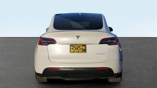 2021 Tesla Model Y 5YJYGDEE2MF199585