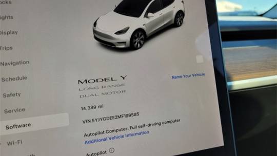 2021 Tesla Model Y 5YJYGDEE2MF199585