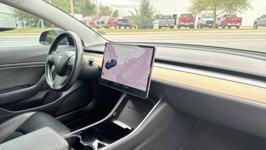 2018 Tesla Model 3 5YJ3E1EA5JF160996