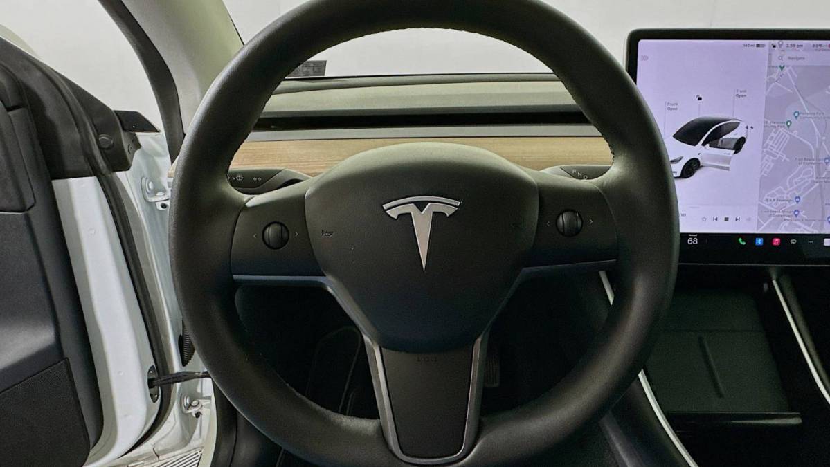 2020 Tesla Model Y 5YJYGDEF9LF004203