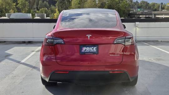 2020 Tesla Model Y 5YJYGDEE4LF013575