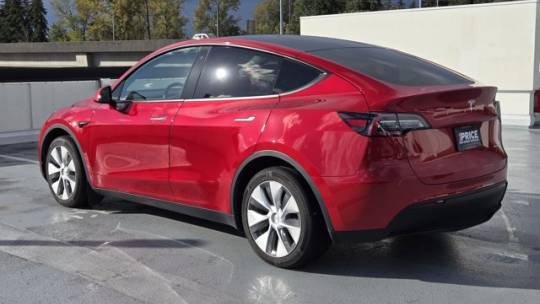 2020 Tesla Model Y 5YJYGDEE4LF013575