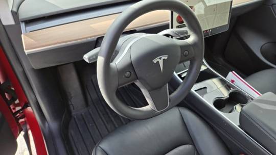 2020 Tesla Model Y 5YJYGDEE4LF013575