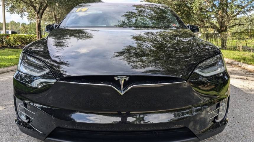 2019 Tesla Model X 5YJXCAE43KF183065