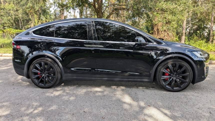 2019 Tesla Model X 5YJXCAE43KF183065