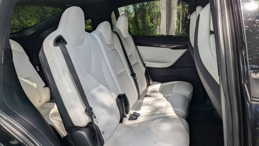 2019 Tesla Model X 5YJXCAE43KF183065