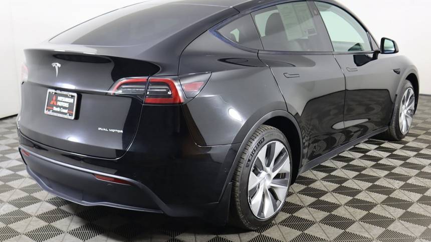 2021 Tesla Model Y 5YJYGAEE2MF195163