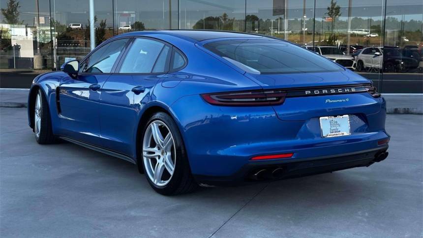 2018 Porsche Panamera WP0AE2A77JL127907