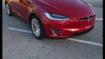 2018 Tesla Model X 5YJXCAE26JF129482