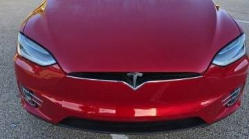 2018 Tesla Model X 5YJXCAE26JF129482