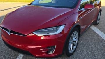 2018 Tesla Model X 5YJXCAE26JF129482