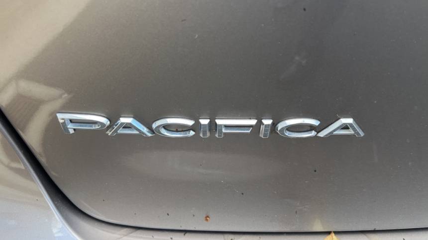 2018 Chrysler Pacifica Hybrid 2C4RC1N74JR168371