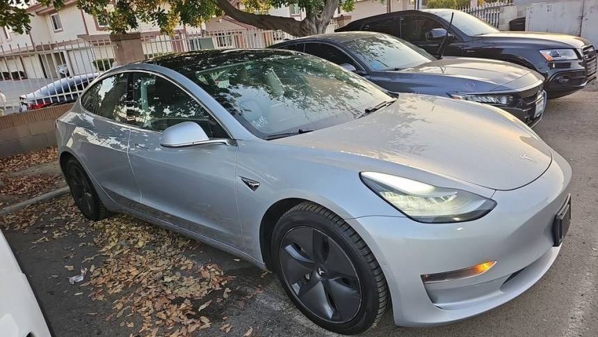 2018 Tesla Model 3 5YJ3E1EB7JF089955