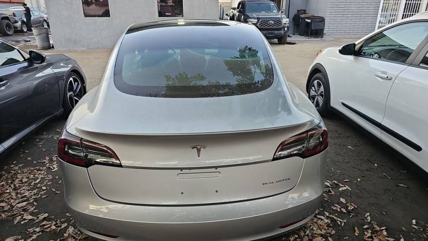 2018 Tesla Model 3 5YJ3E1EB7JF089955