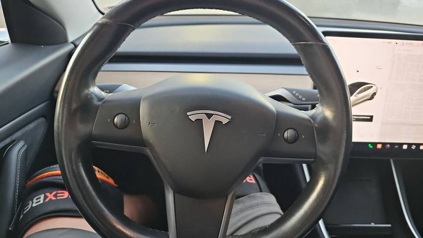 2018 Tesla Model 3 5YJ3E1EB7JF089955