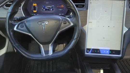 2015 Tesla Model S 5YJSA1H26FF090069