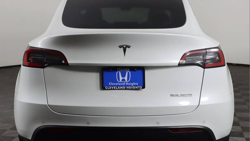 2021 Tesla Model Y 5YJYGDEE9MF300914