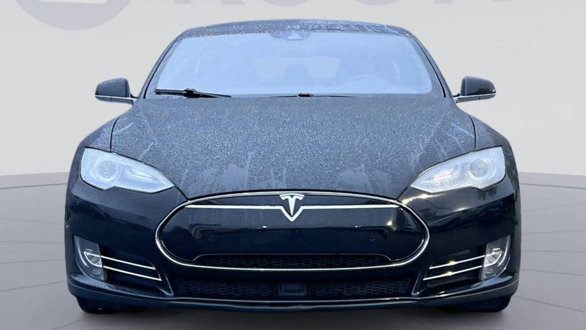 2016 Tesla Model S 5YJSA1E25GF119888