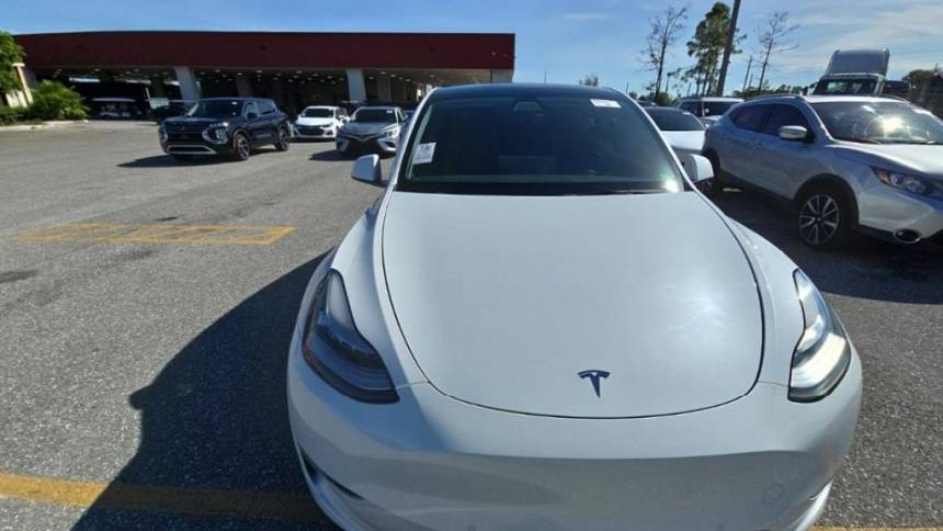 2021 Tesla Model Y 5YJYGDEE0MF254647