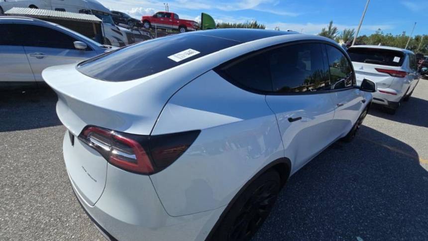 2021 Tesla Model Y 5YJYGDEE0MF254647