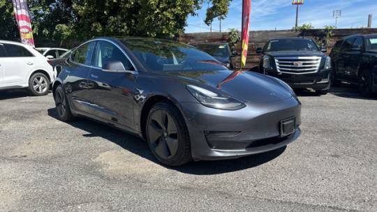 2018 Tesla Model 3 5YJ3E1EB3JF066107