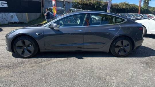 2018 Tesla Model 3 5YJ3E1EB3JF066107