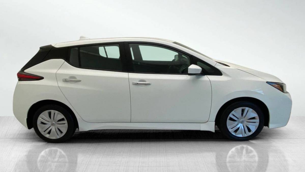 2023 Nissan LEAF 1N4AZ1BV1PC557376