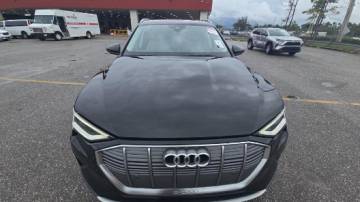 2019 Audi e-tron WA1VABGEXKB020631