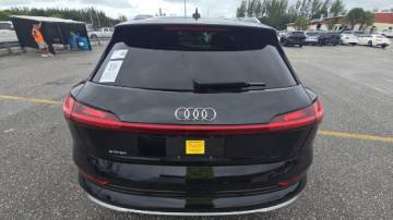 2019 Audi e-tron WA1VABGEXKB020631