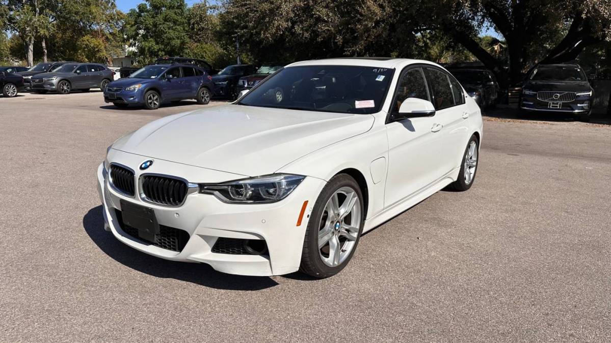 2016 BMW 3 Series WBA8E1C5XGK479590