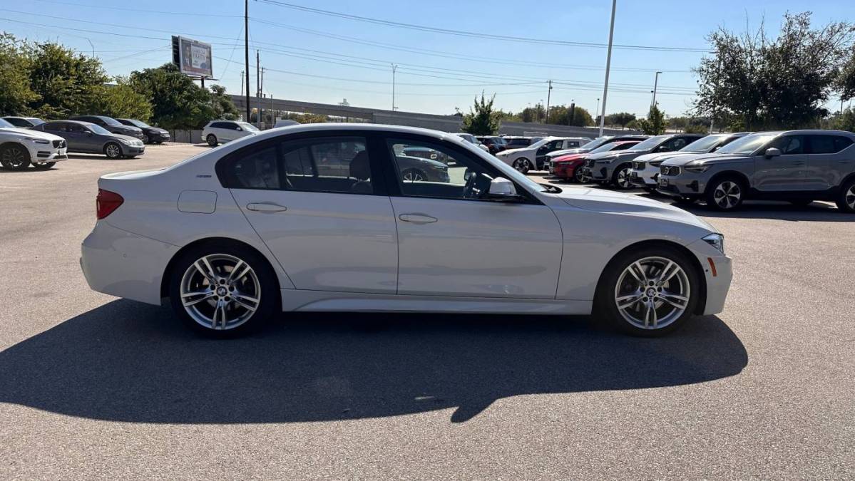 2016 BMW 3 Series WBA8E1C5XGK479590