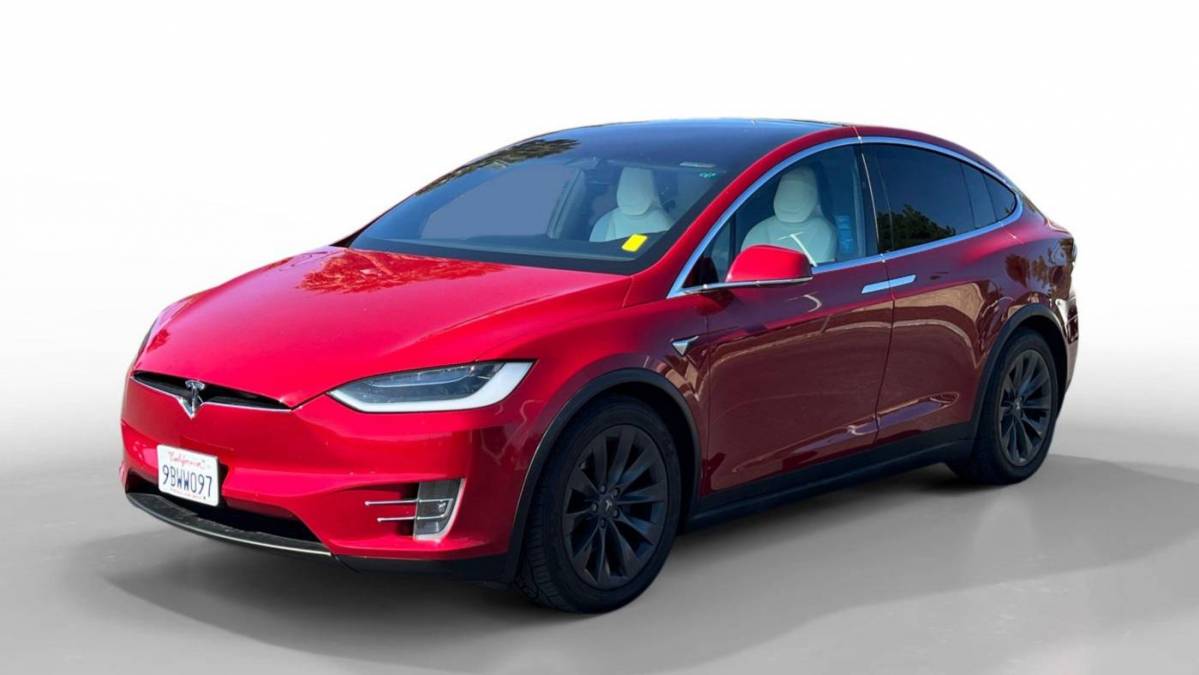 2018 Tesla Model X 5YJXCBE27JF088222