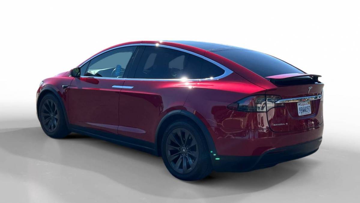 2018 Tesla Model X 5YJXCBE27JF088222