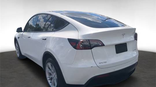 2021 Tesla Model Y 5YJYGDEE3MF300990