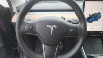 2020 Tesla Model Y 5YJYGDEE4LF048603