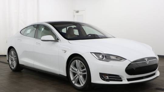 2016 Tesla Model S 5YJSA1E2XGF129820