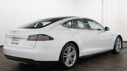 2016 Tesla Model S 5YJSA1E2XGF129820