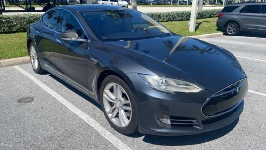 2014 Tesla Model S 5YJSA1S14EFP55243