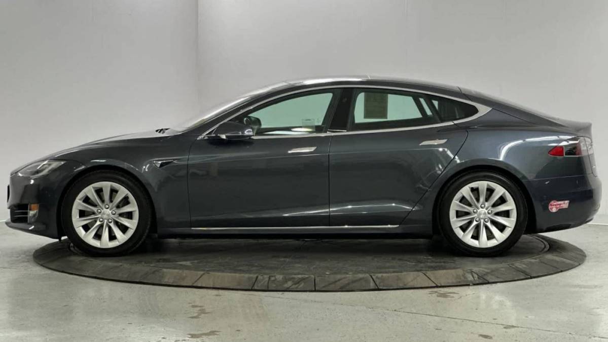 2017 Tesla Model S 5YJSA1E27HF213742