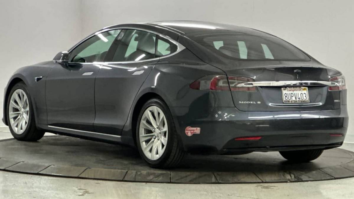 2017 Tesla Model S 5YJSA1E27HF213742