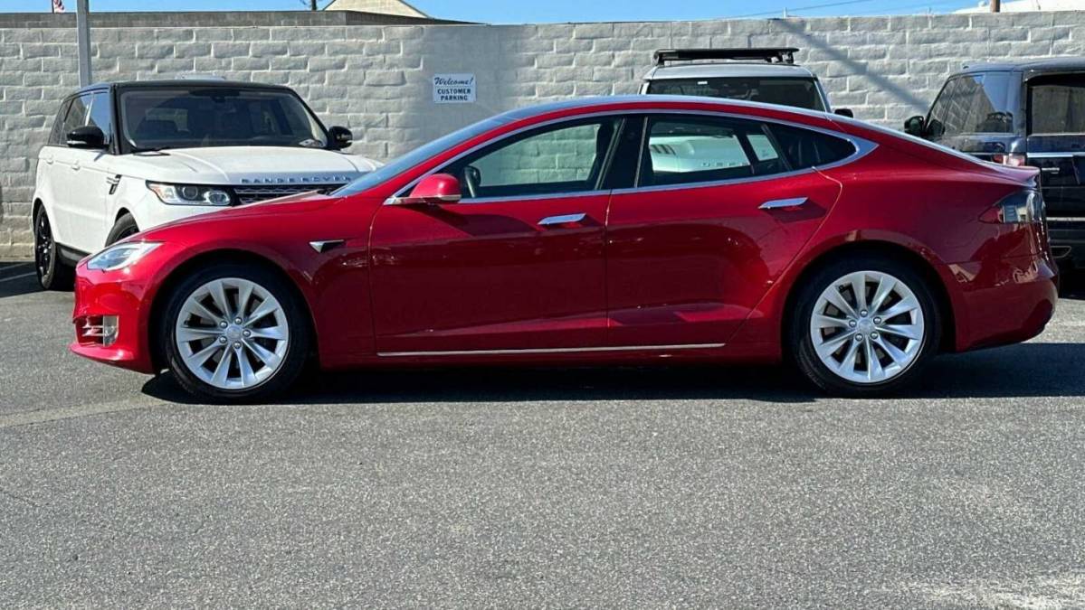 2017 Tesla Model S 5YJSA1E13HF199720