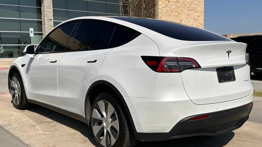 2021 Tesla Model Y 5YJYGDEE3MF275301