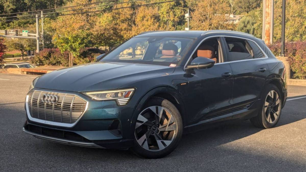 2021 Audi e-tron WA1VAAGE2MB017266