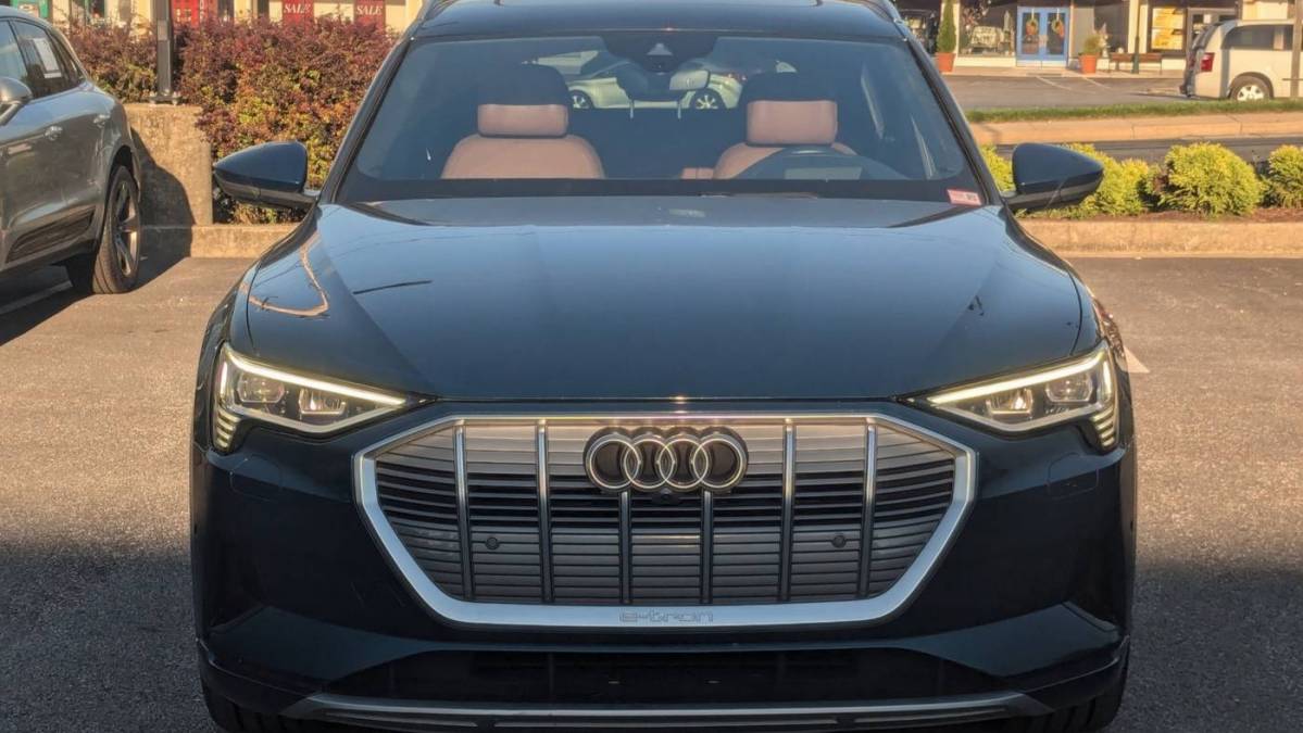 2021 Audi e-tron WA1VAAGE2MB017266