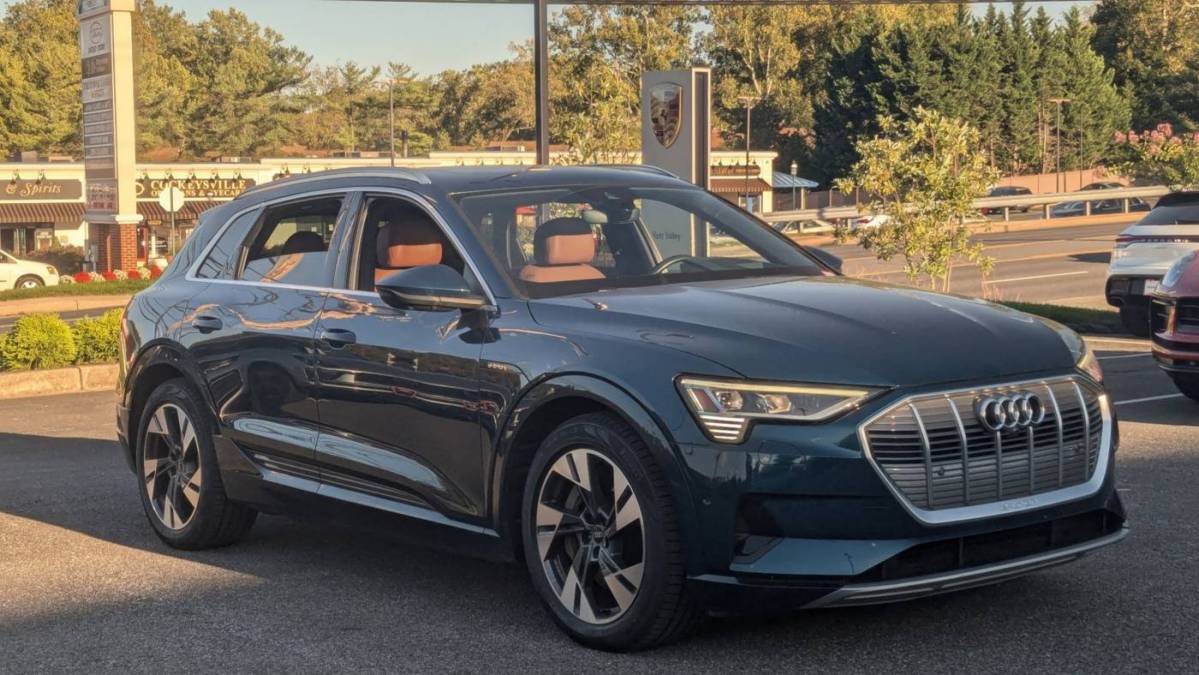 2021 Audi e-tron WA1VAAGE2MB017266