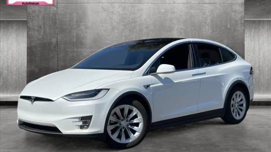 2018 Tesla Model X 5YJXCDE28JF103564