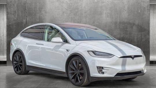 2018 Tesla Model X 5YJXCDE21JF113594