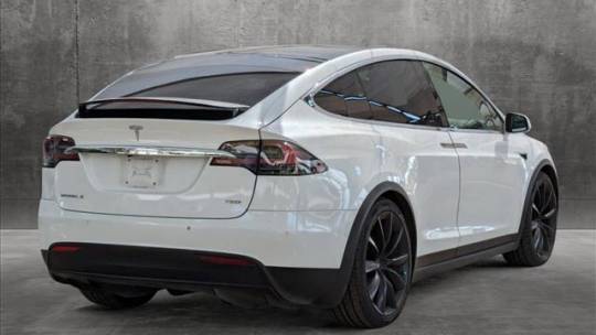 2018 Tesla Model X 5YJXCDE21JF113594