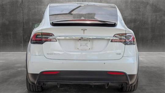 2018 Tesla Model X 5YJXCDE21JF113594