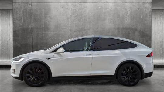 2018 Tesla Model X 5YJXCDE21JF113594